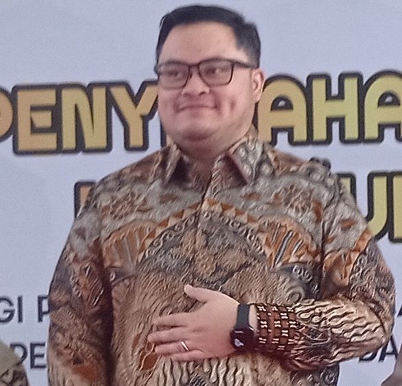 Bupati Kediri Mas Dhito Tetap Bekerja Pasca Kantor Hangus Terbakar, Kini Ngantor Pindah-Pindah