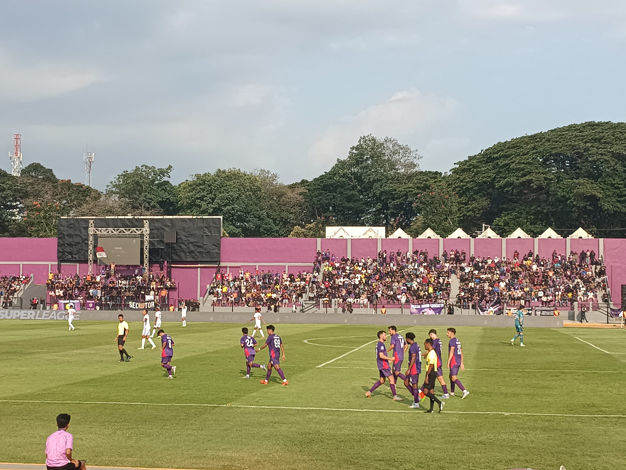 Persik Kediri Amankan Kemenangan 2-1 atas Malut United