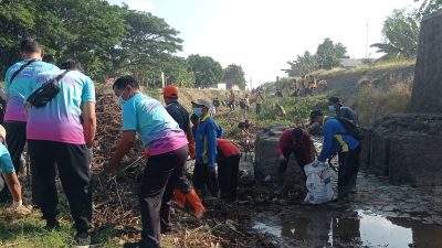 DLH Kabupaten Kediri Gelar Aksi Bersih Sungai dalam Rangka World Cleanup Day 2025