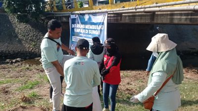 DLH Kediri Gencarkan Kampanye Sungai Bebas Sampah di Momen World Cleanup Day