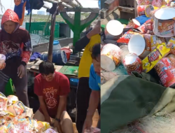 Bukannya Tangkap Ikan, Nelayan di Karawang Malah Kumpulkan Mi Instan Di Laut