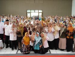 Peduli pada Guru Non ASN, Bupati Kediri, Mas Dhito, Gelontorkan Bantuan Modal Usaha