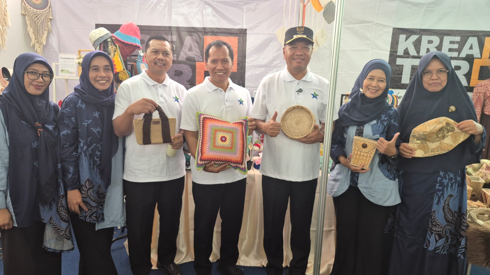 Bupati Gatut Sunu Buka Festival Literasi Daerah 2025, Dorong Masyarakat Cerdas dan Kompetitif