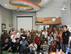 Puluhan Jurnalis Kediri Raya Gelar Ngopi Bareng, Media Didorong Jadi Pilar Informasi Publik
