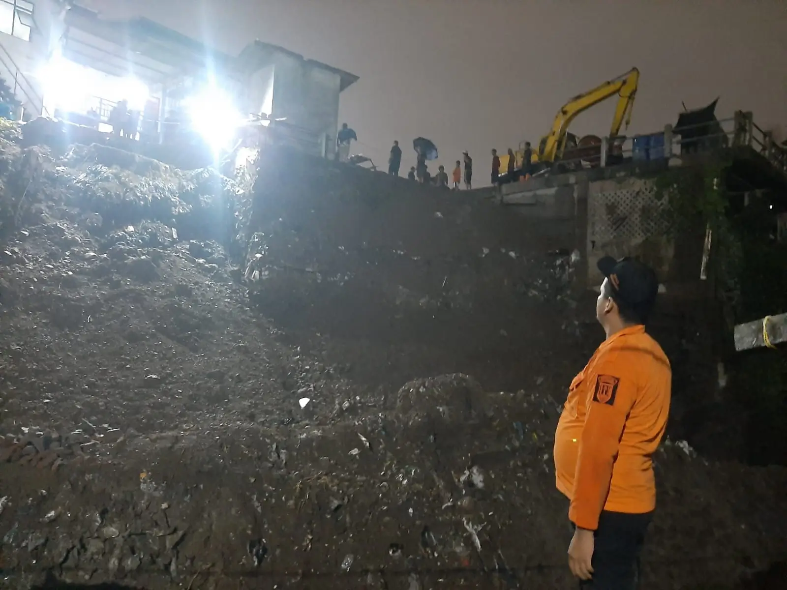 BNPB Catat 24 Bencana dalam Dua Hari, Didominasi Banjir dan Longsor