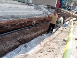 Trotoar Jalan Teuku Umar Mulai Direvitalisasi, Wabup Bahrudin Lakukan Sidak