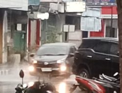 Hujan Deras, Jalan Patimura Kota Kediri Tergenang