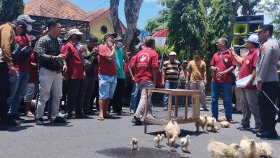 Peternak Datangi Polres Lamongan, Tuntut APH Tak Asal Sidak Tanpa Surat Tugas