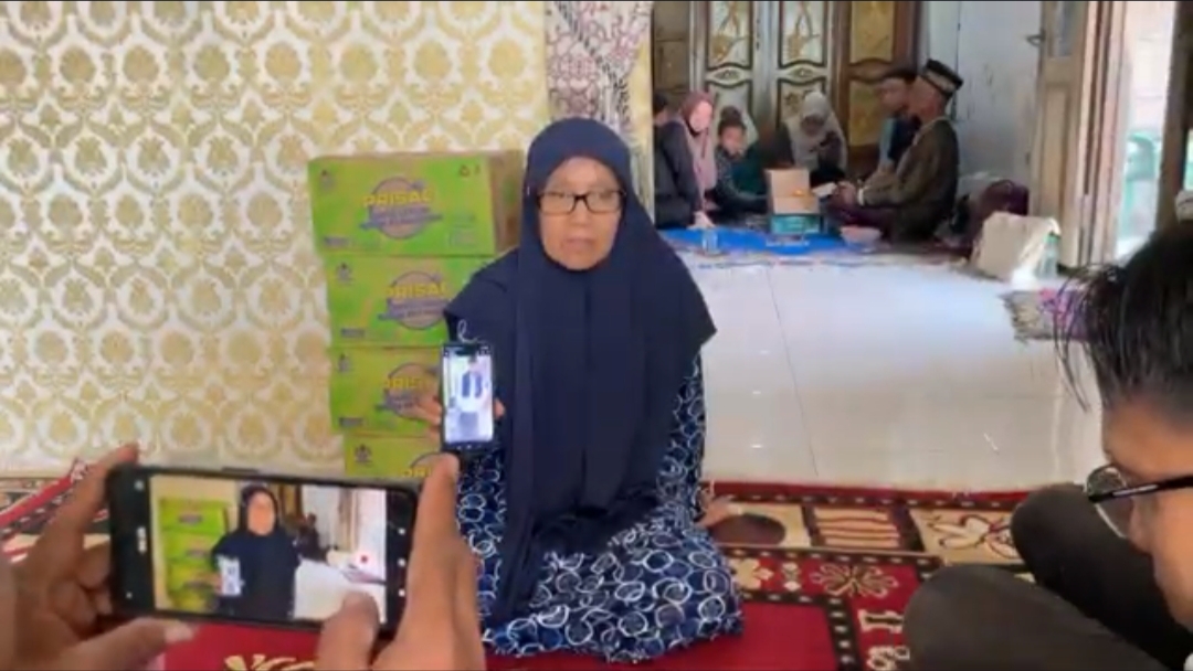 Isak Tangis Iringi Pemakaman Santri Ghifari Haikal, Dimakamkan di Samping Ayahnya di Lamongan