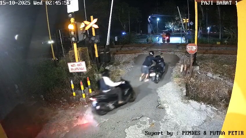 Dua Motor Digondol Kawanan Pencuri di Pucuk Lamongan, Aksi Terekam CCTV