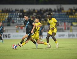 Persela Lamongan Curi Kemenangan Tipis 0-1 di Kandang Barito Putera