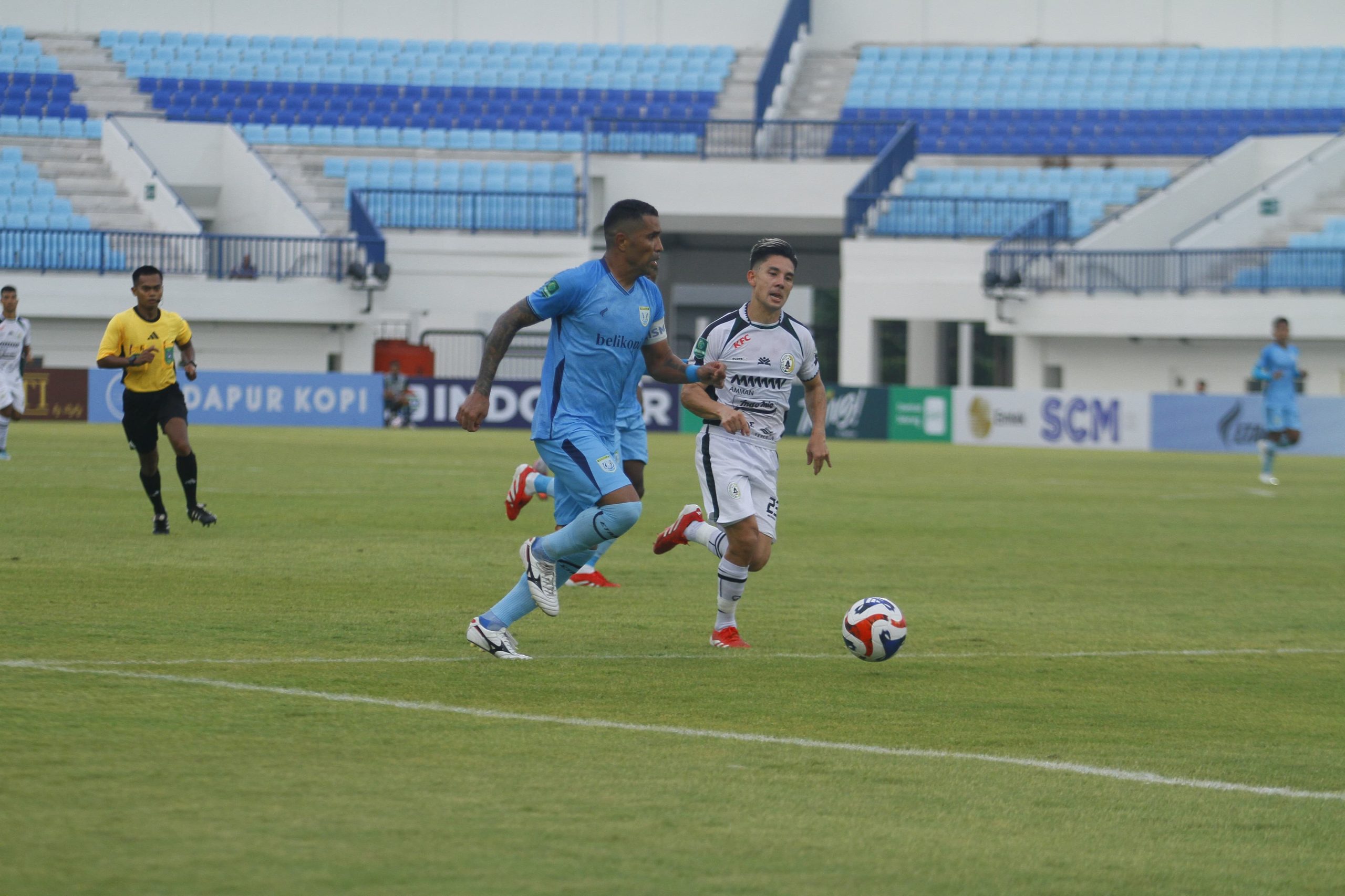 Persela Lamongan Tumbangkan PSS Sleman 2-1, Akhiri Rekor Enam Kemenangan Beruntun Super Elja