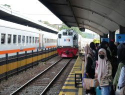 Banjir di Jalur Daop 4 Semarang Sebabkan Keterlambatan Sejumlah Kereta di Stasiun Malang