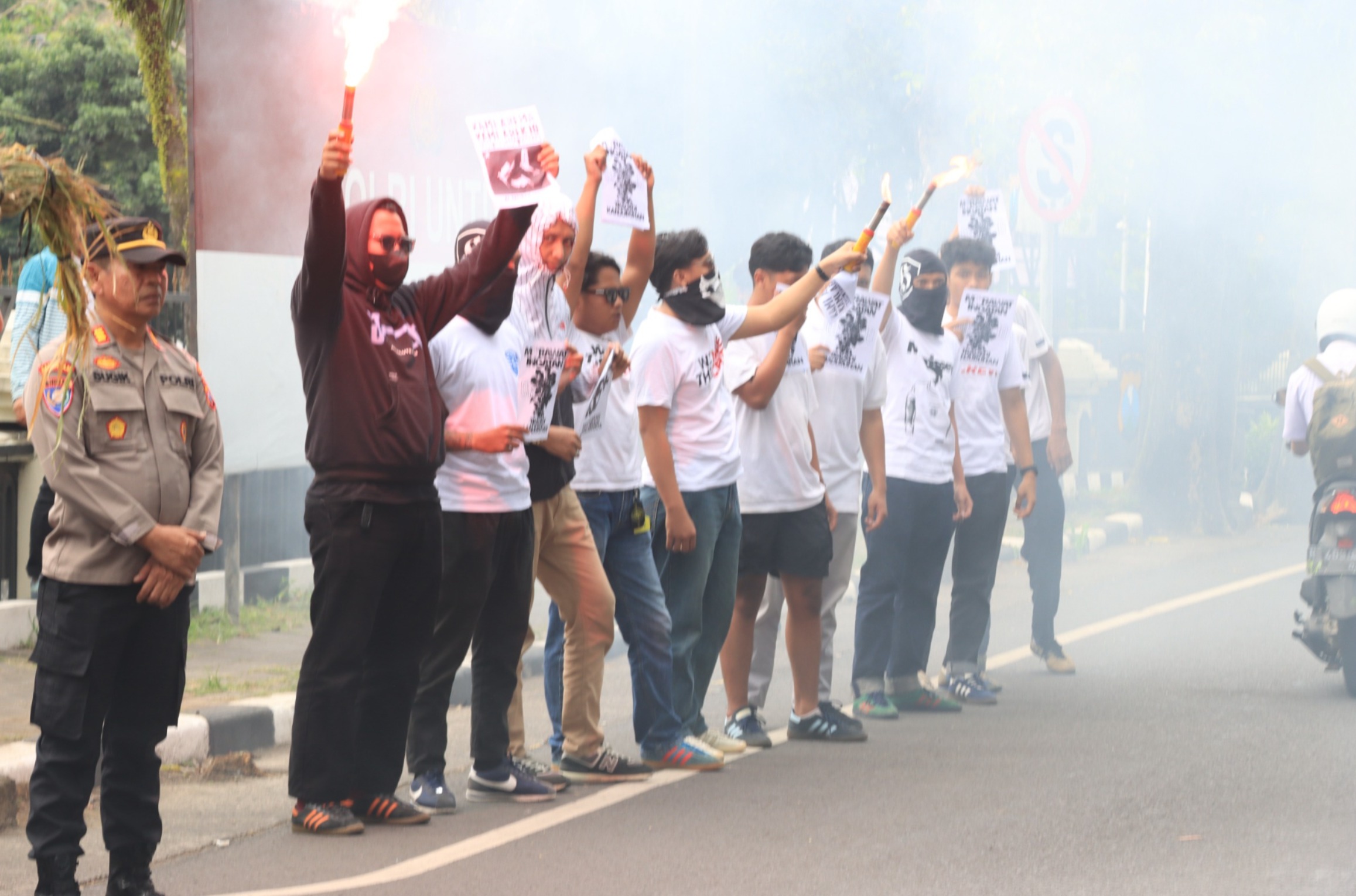 Aremania Curva10sud Gelar Teatrikal Peringati Tiga Tahun Tragedi Kanjuruhan