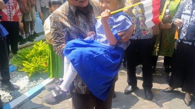 Kunjungi SDK Sang Timur, Mendikdasmen Paparkan Lima Fokus Besar Revolusi Pendidikan Nasional