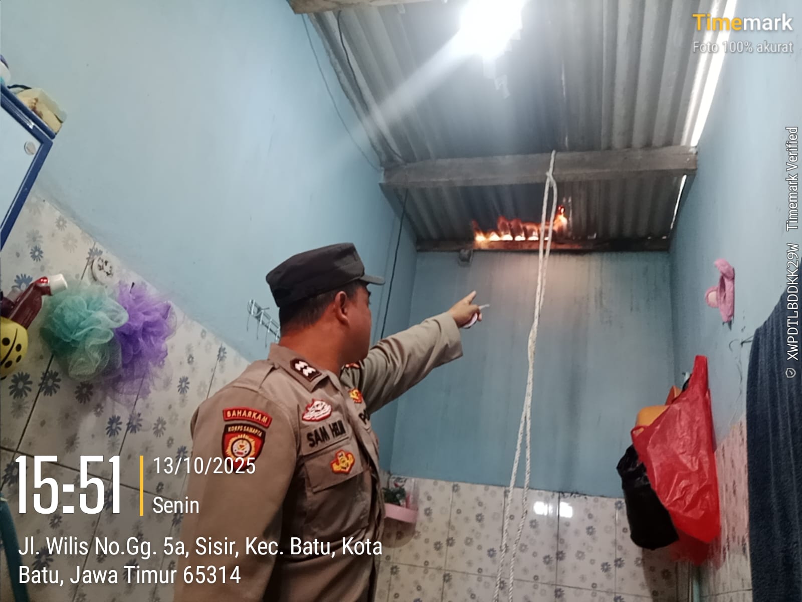 Pria di Kota Batu Ditemukan Tewas Gantung Diri, Diduga Frustrasi Saat Daftar Ojek Online