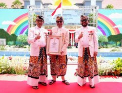 Pemkot Batu Anugerahkan Lencana Hakaryo Guno Mamayu Bawono 2025 kepada Tokoh dan Instansi Berprestasi