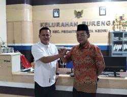 Pisah Sambut Kepala Kelurahan Burengan, Tongkat Estafet Diserahkan dari Adi Sutrisno kepada Moch Puger