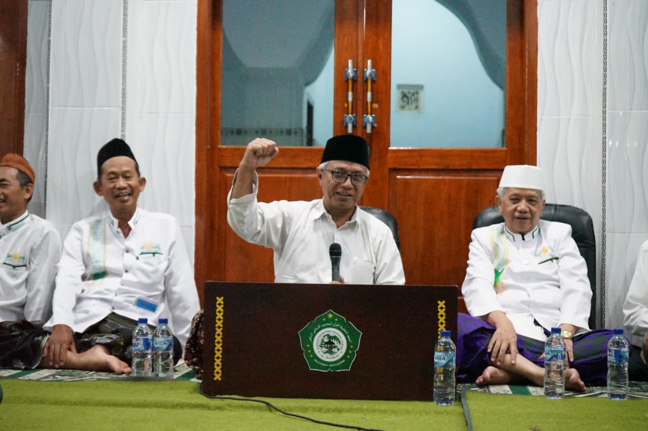 Hari Santri 2025, Gus Qowim Ajak Santri Kawal Kemerdekaan Lewat Ilmu dan Akhlak