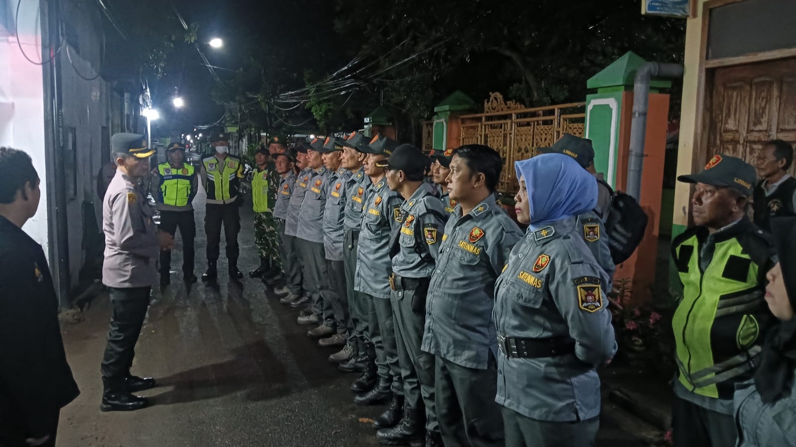 Polres Kediri Kota Gelar Pembinaan Satkamling “SIAP” untuk Perkuat Keamanan Lingkungan di Kelurahan Ngronggo