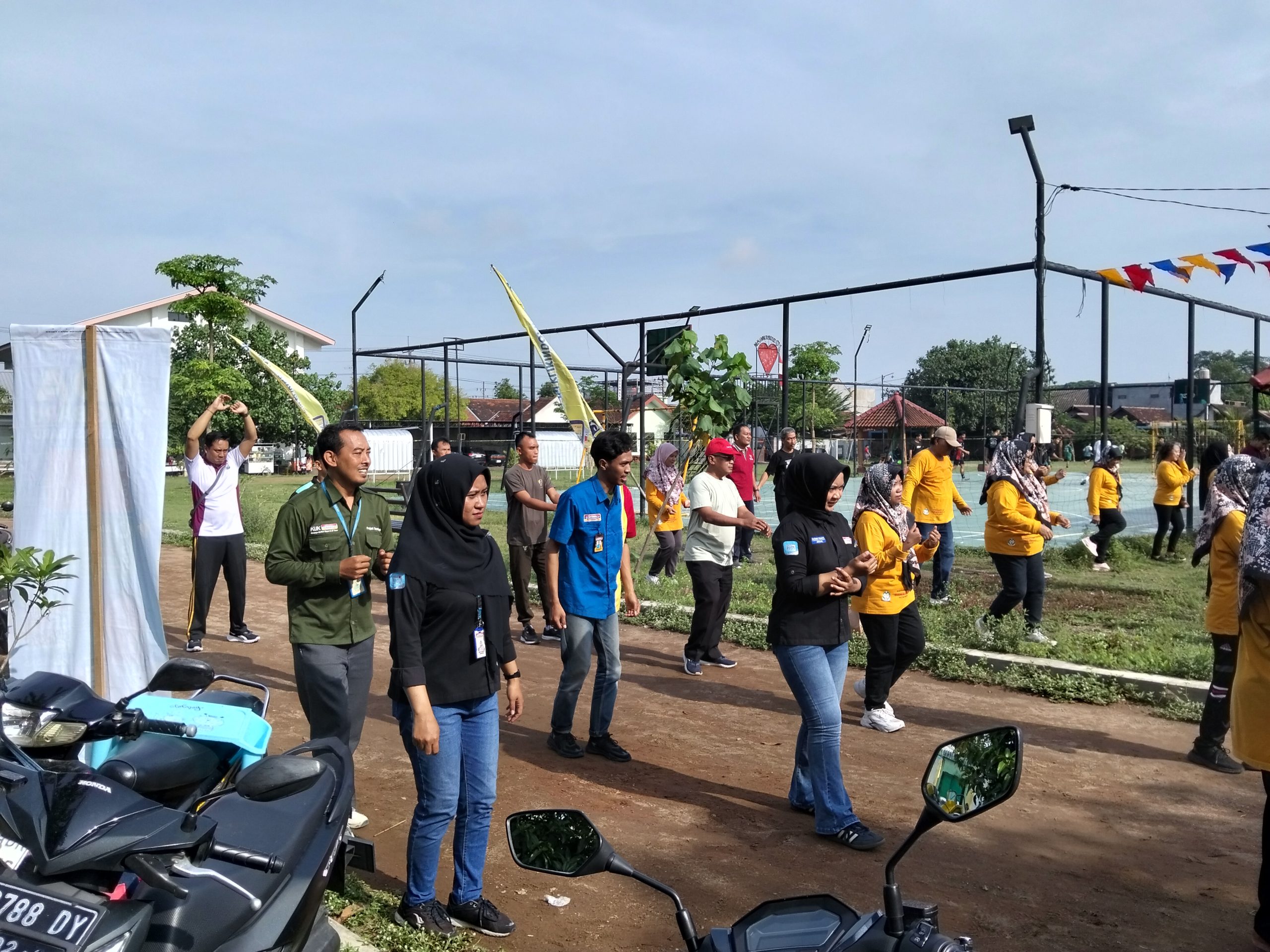 Senam Sehat Posyandu 6 SPM Burengan, Perkuat Kader Sehat dan Tangguh