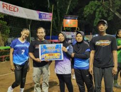 Jamsaren Raih Gelar Juara Turnamen Voli Putri PKK se-Kecamatan Pesantren