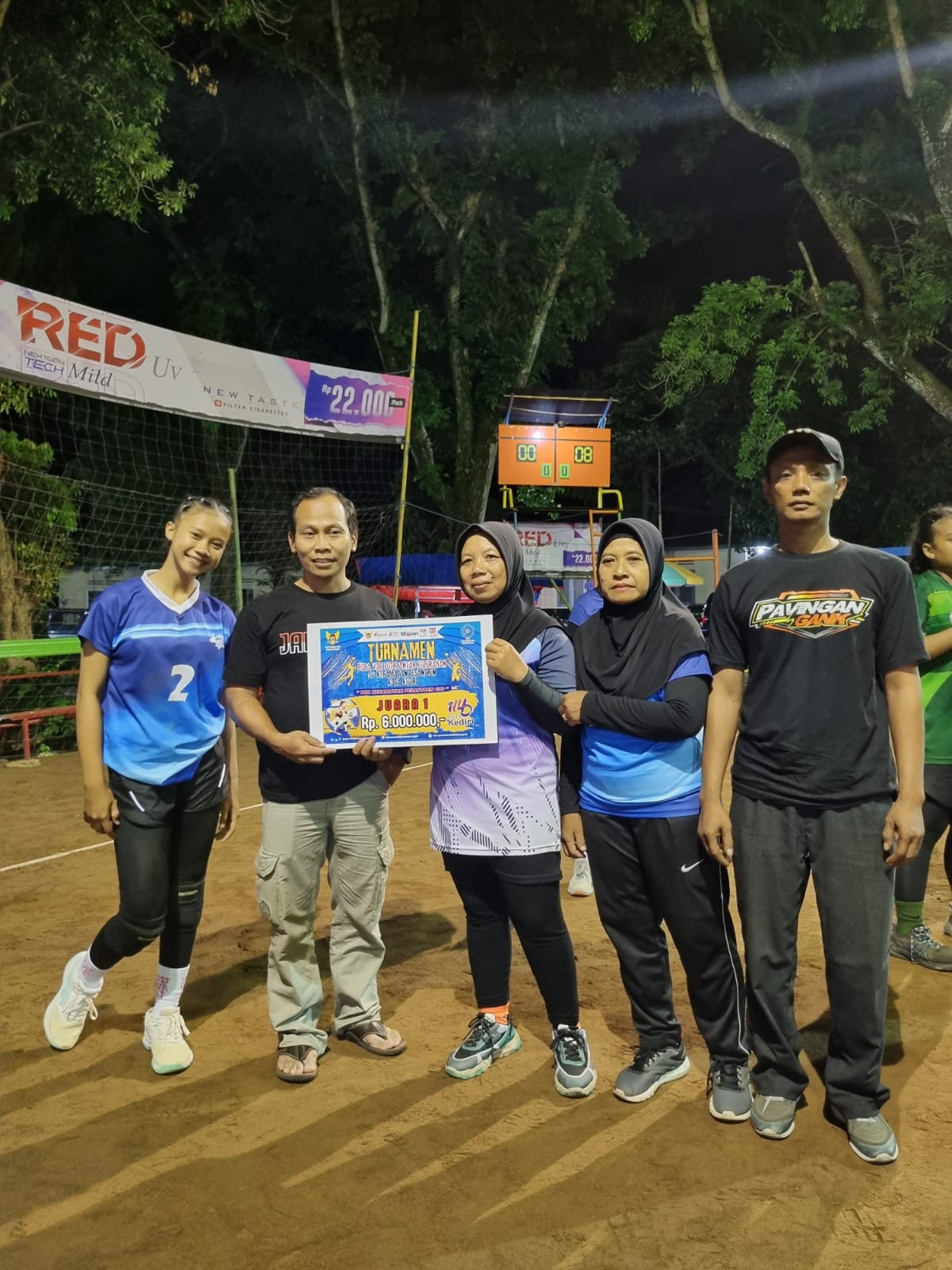 Jamsaren Raih Gelar Juara Turnamen Voli Putri PKK se-Kecamatan Pesantren