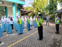 Polsek Kediri Kota Latih Pelajar SMKN 3 Jadi Anggota PKS, Bentuk Disiplin dan Kesadaran Berlalu Lintas Sejak Dini