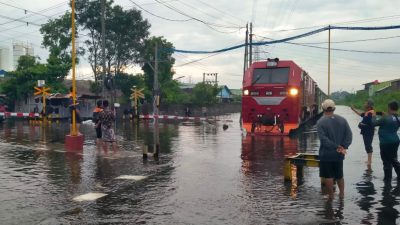 Dampak Banjir Semarang, KAI Lakukan Pengalihan Jalur Sejumlah Kereta