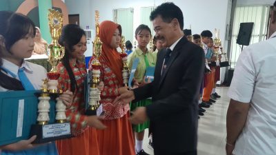 Kadisdik Kota Kediri Apresiasi Pemenang Lomba Baris 2025