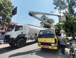 LPJU Jalan Brigjend Katamso Alami Korslet, Dishub Kota Kediri Lakukan Perbaikan Cepat dan Pemangkasan Pohon