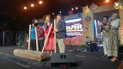 OJK FinFest 2025:, Gus Qowim Ajak Warga Kediri Melek Keuangan dan Bangun Ekonomi Berkelanjutan