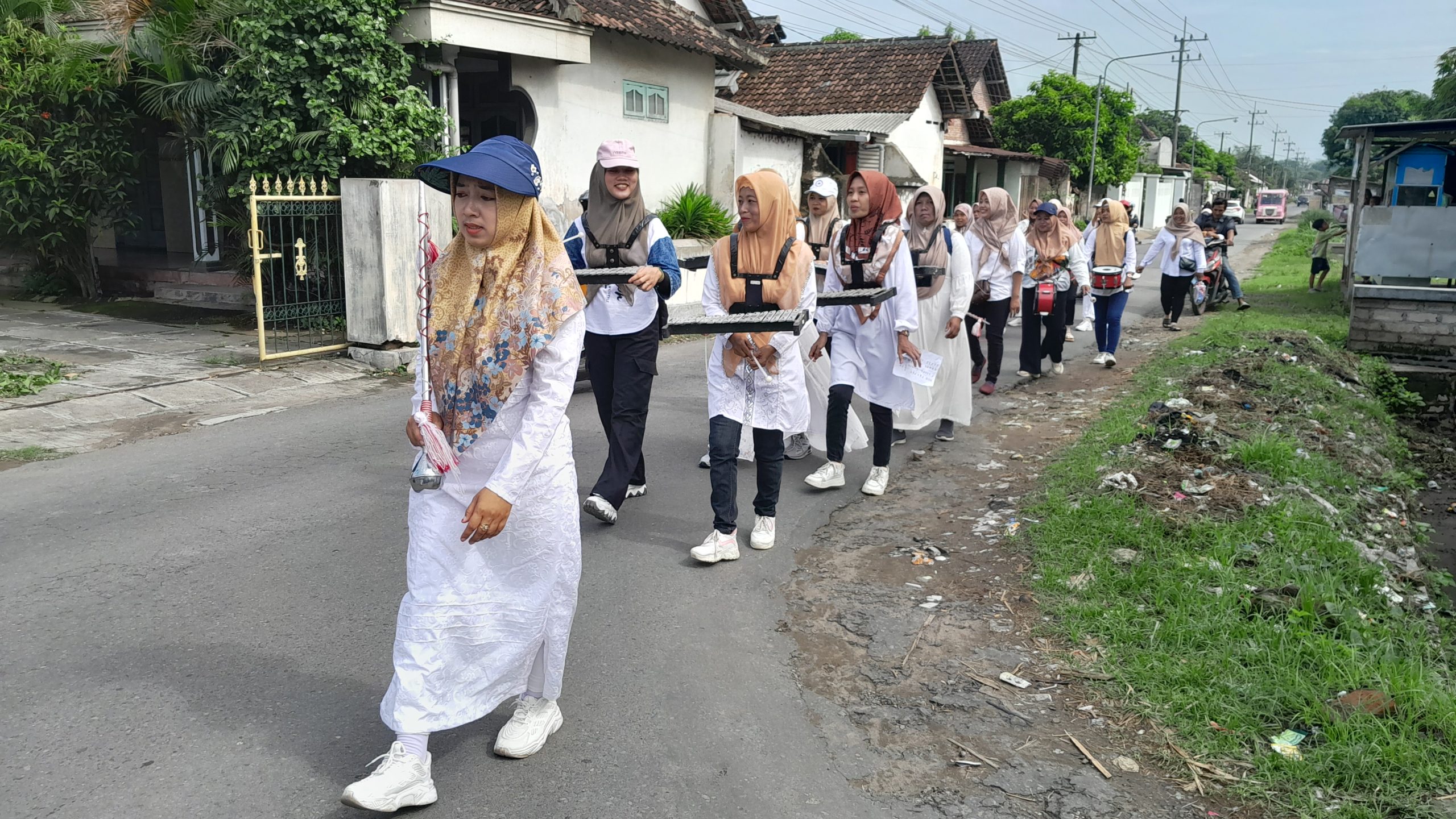 TK Dharma Wanita Desa Joho Meriahkan Hari Santri Nasional dengan Pawai Ta’aruf