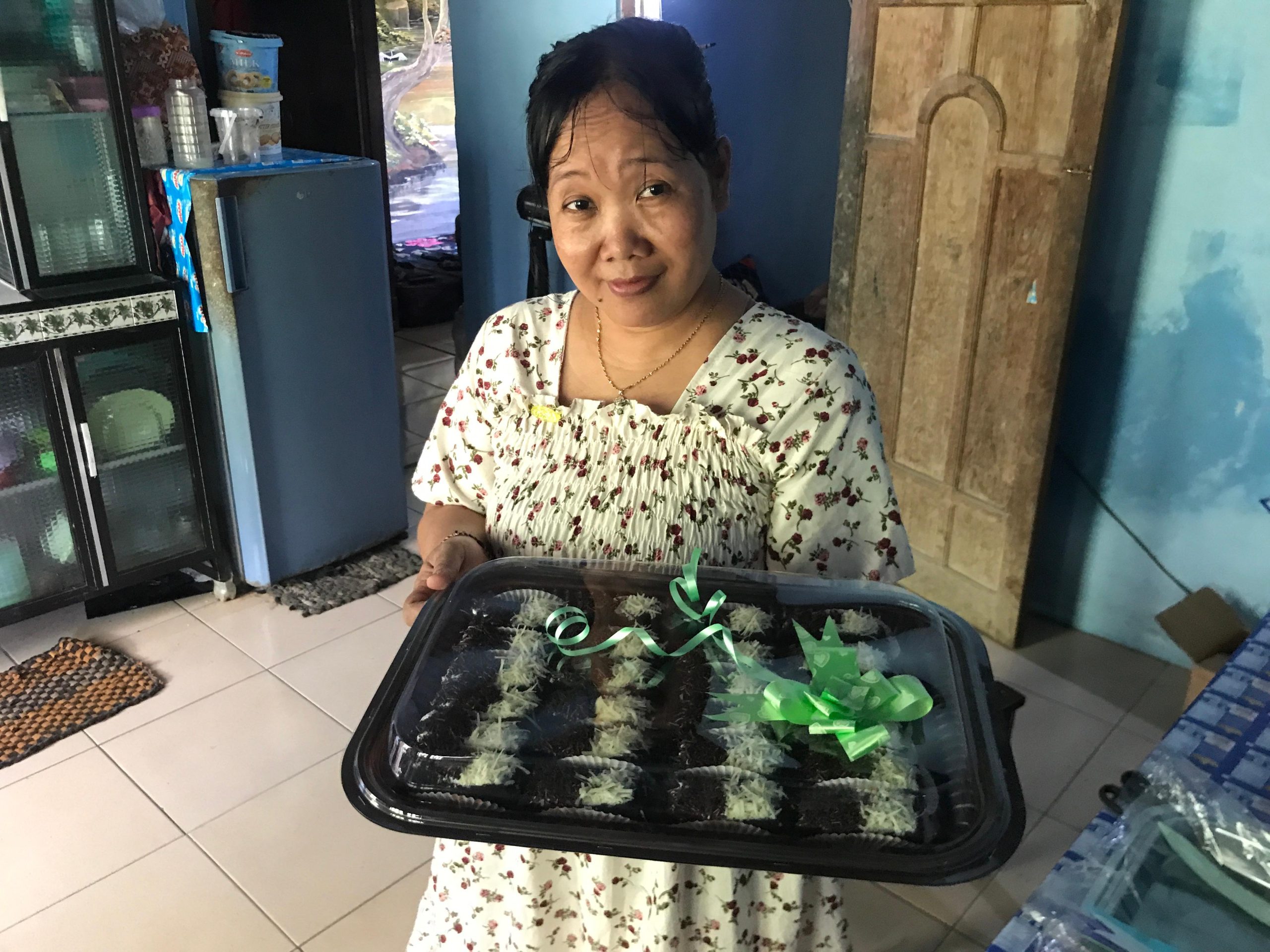 Dari Iseng Jadi Sumber Cuan, Kisah Aris Ibu Rumah Tangga Nganjuk yang Raup Belasan Juta Rupiah dari Kue Basah Rumahan
