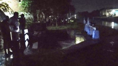 Tragis, Bocah 5 Tahun Diduga Tercebur Sungai di Mojowarno, Pencarian Dilakukan Hingga Malam Hari