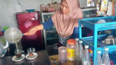 Kopi Tebu Jombang, Sajian Manis Alami dengan Nuansa Sawah yang Menyejukkan