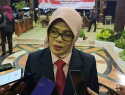 Teka-teki Terjawab, Bupati Rijanto Tetapkan Khusna Lindarti Sebagai Sekda Blitar, Perempuan Pertama yang Duduki Jabatan Tersebut