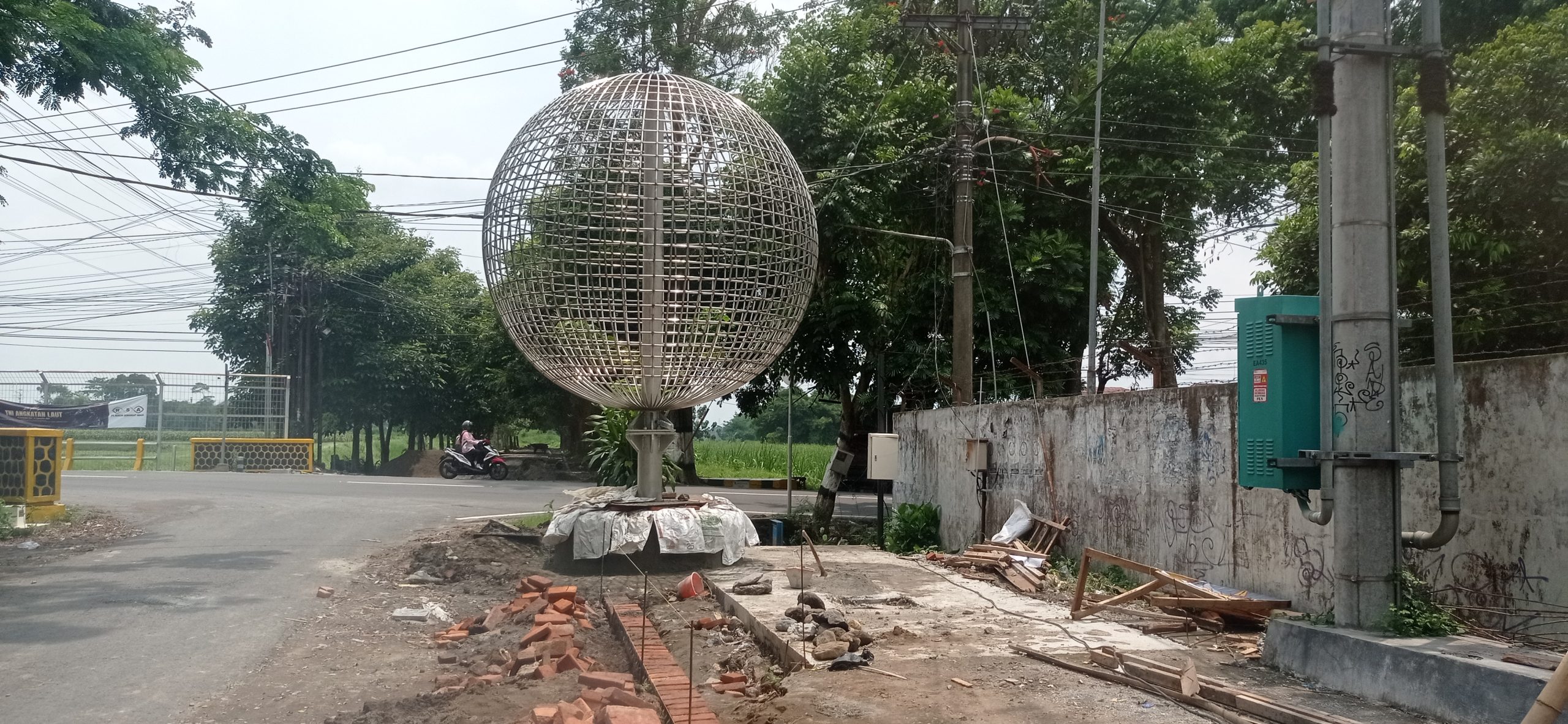 DLH Kabupaten Kediri Percantik Kawasan SLG, Tambah RTH dan Jalur Pedestrian Baru
