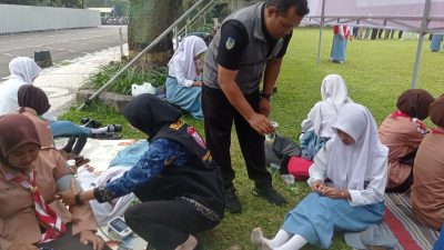 Belasan Pelajar Pingsan Saat Upacara Sumpah Pemuda di Kediri