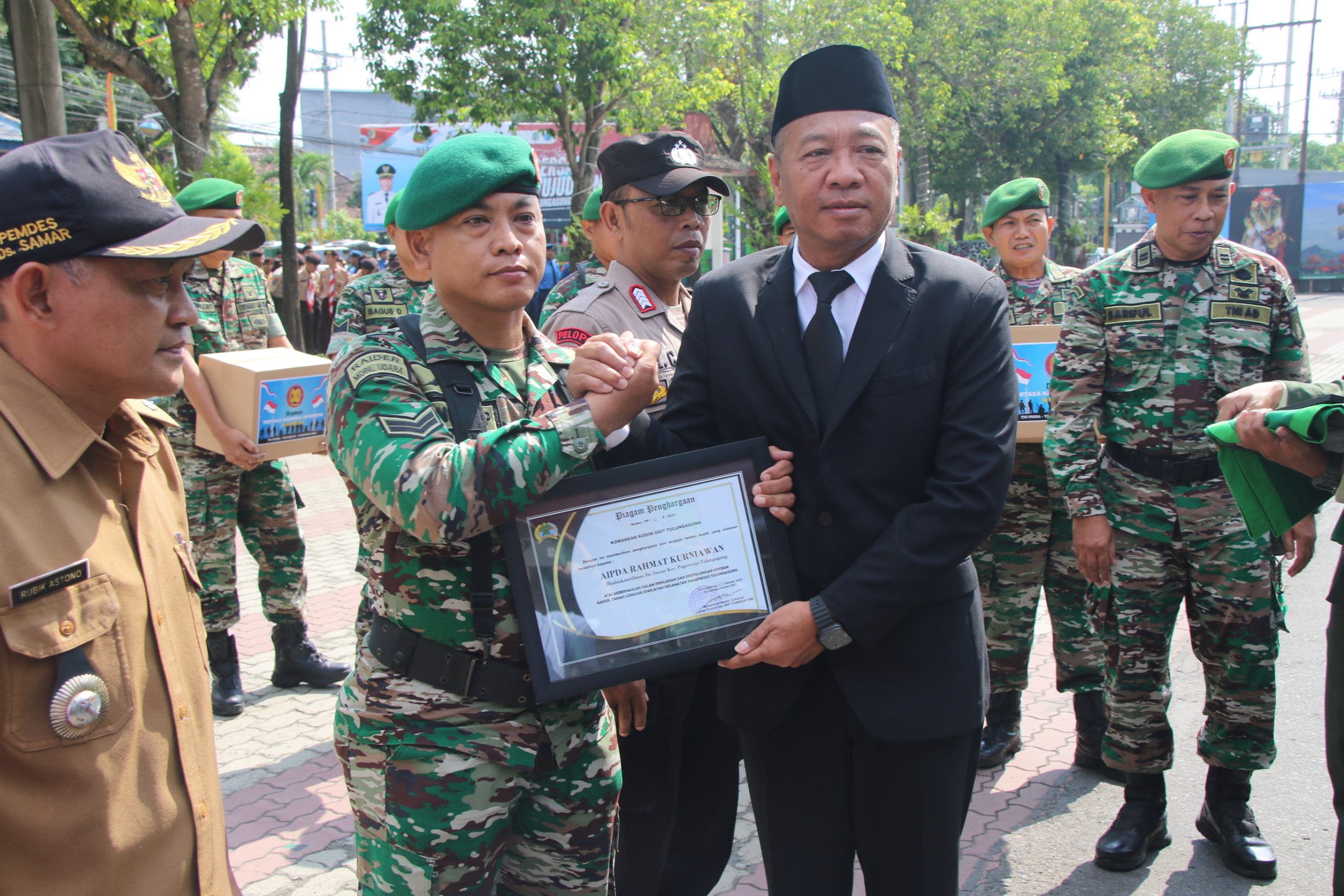 HUT ke-80 TNI, Bupati Gatut Sunu Dorong Sinergi Berkelanjutan untuk Membangun Tulungagung