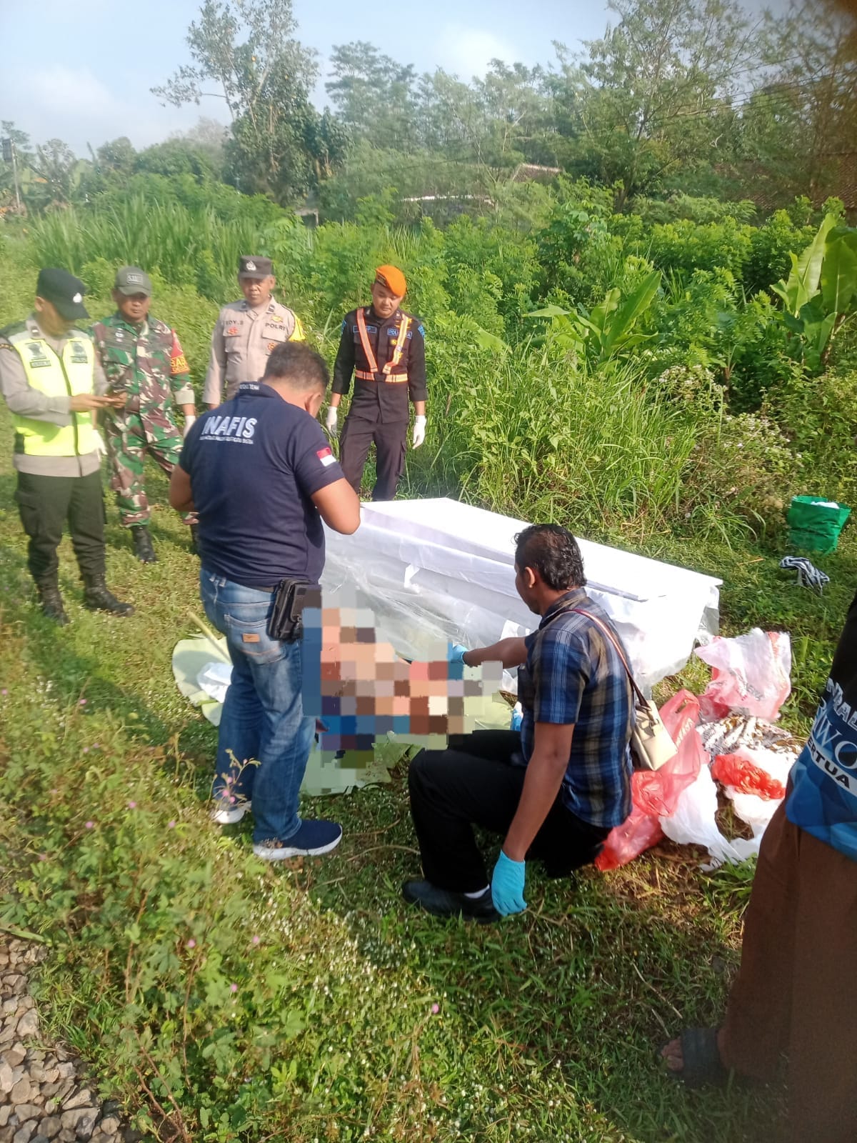 Perempuan di Blitar Tewas Tertabrak Kereta, Baru Saja Jalani Pengobatan Kanker Otak