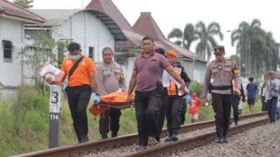 Warga Blitar Geger, Perempuan Diduga Bunuh Diri Tabrakkan Diri ke KA Matarmaja