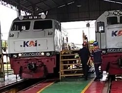 KAI Daop 7 Madiun Ajak Jurnalis Kunjungi Depo Sarana Purwokerto, Kenali Proses Perawatan Lokomotif Lebih Dekat