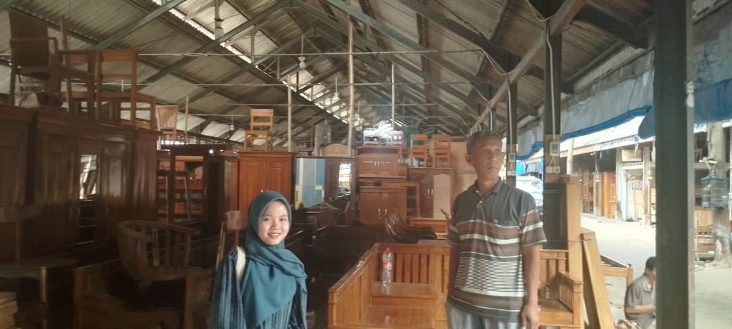Mebel Toseran di Pasar Pahing, Usaha Keluarga yang Tetap Dijaga Meski Pernah Rugi Besar Akibat Kebakaran