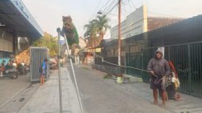 Amat dan Yusup, Pengamen Asal Palimanan yang Menjadi Cerminan Semangat Hidup di Kediri