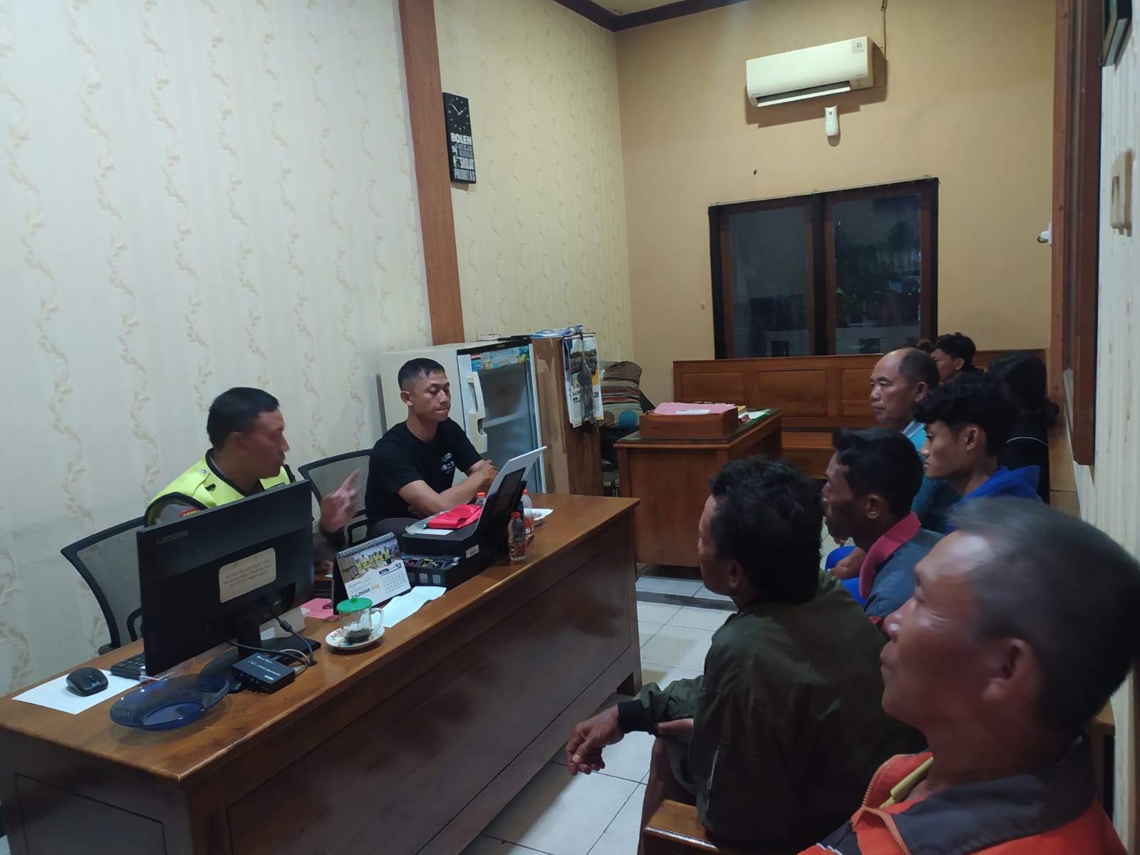 Diduga Hendak Memperkosa dan Merampas Motor, Warga Tangkap Pelaku di Ngimbang Lamongan