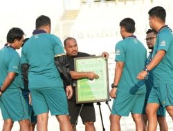 Resmi, Imran Nahumarury Ditunjuk Jadi Pelatih Kepala Baru Persela Lamongan