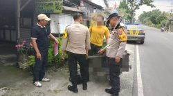 Polsek Babat Sita 25 Botol Arak Bali dari Pengiriman Paket, Total 15 Liter Diamankan