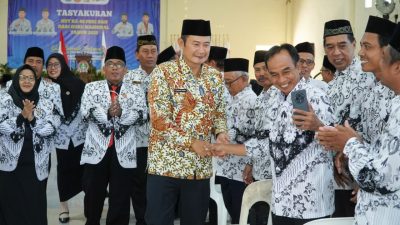 Peringati HGN dan HUT ke-80 PGRI, Bupati Lamongan Dorong Inovasi Guru untuk Cetak Generasi Unggul