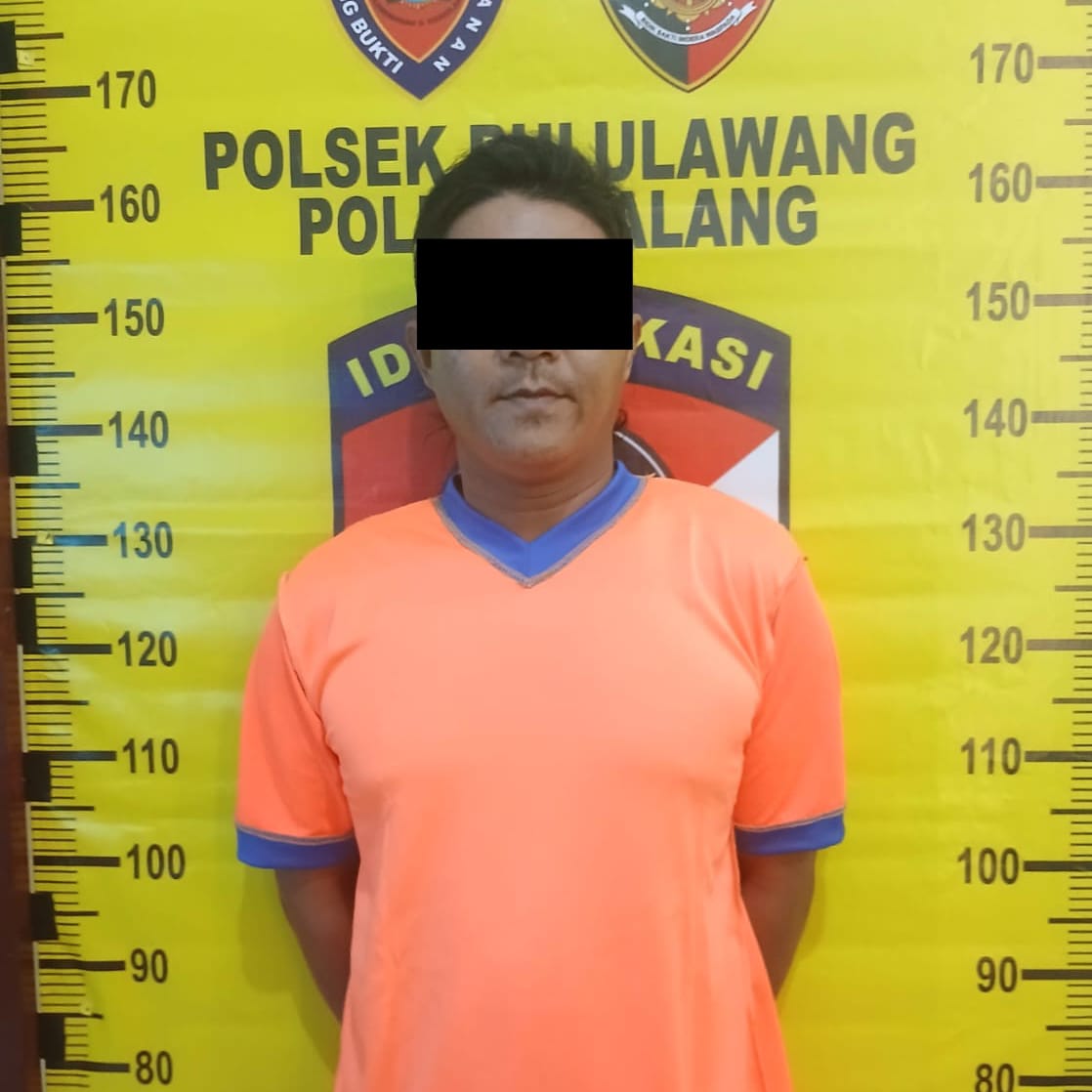 Curi Ponsel dari Dasbor Motor, Pria di Malang Tak Berkutik Usai Polisi Perlihatkan Rekaman CCTV